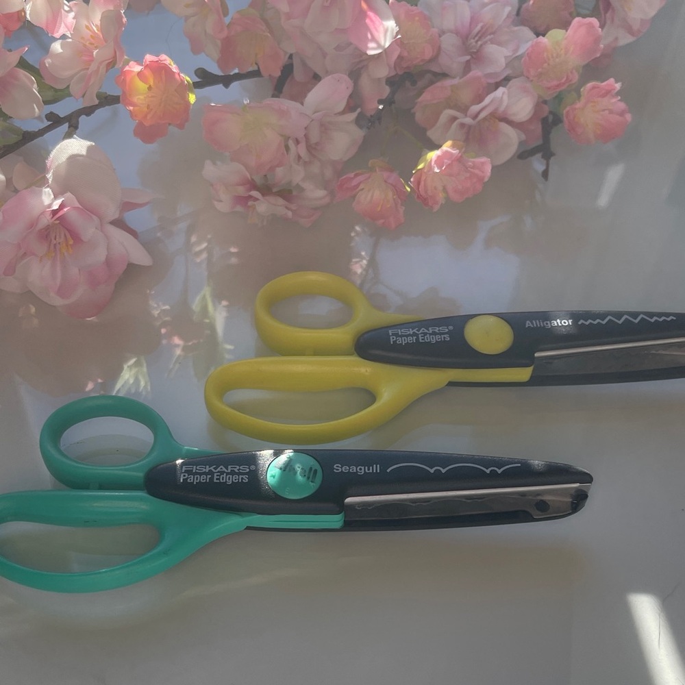 Fiskars Decorative Scissors Set - Picture 1 of 3
